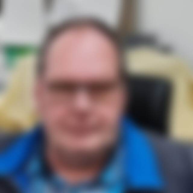 wenwei (61) aus Erlangen