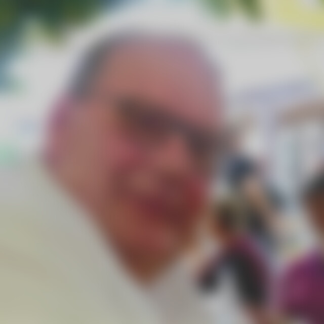 wenwei (61) aus Erlangen