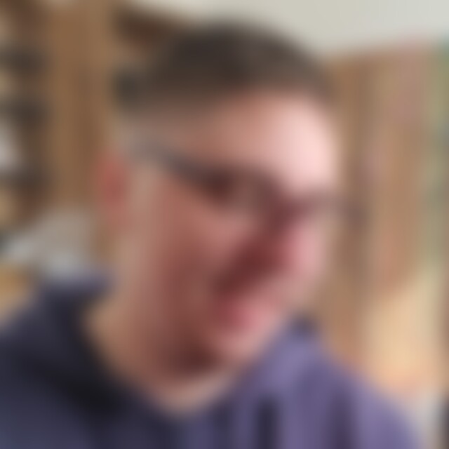 einfachflo (23) aus München