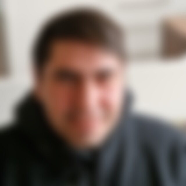 Plauze (27) aus Solingen