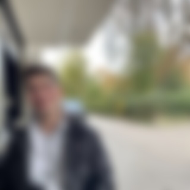 Juri1298 (23) aus Hamburg