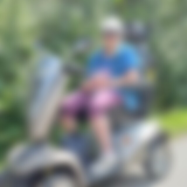 Wegwarte (66) aus Augsburg