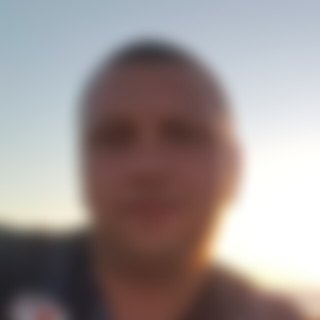 Domdom (42) aus Voerde
