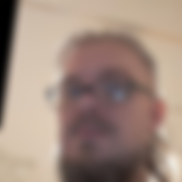 tom94 (30) aus berlin