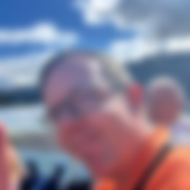 Burton (40) aus Ludwigsburg