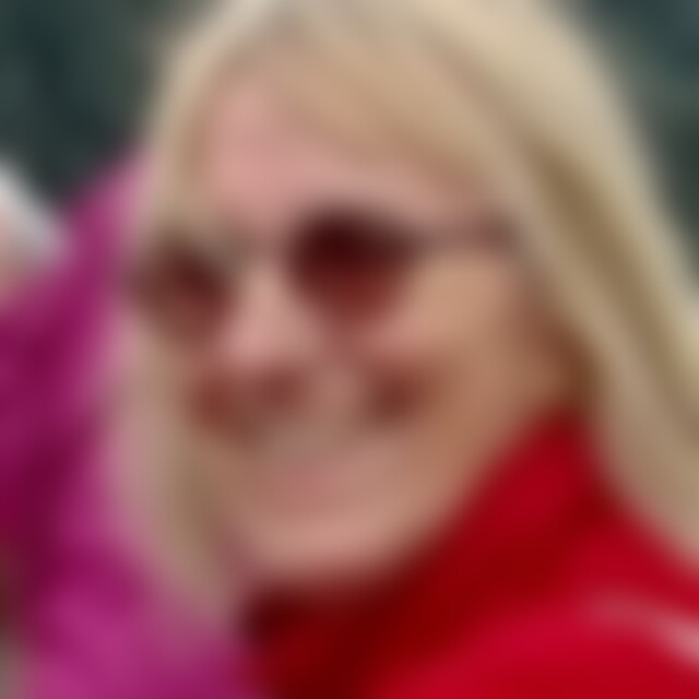 milena11 (72) aus Freiburg