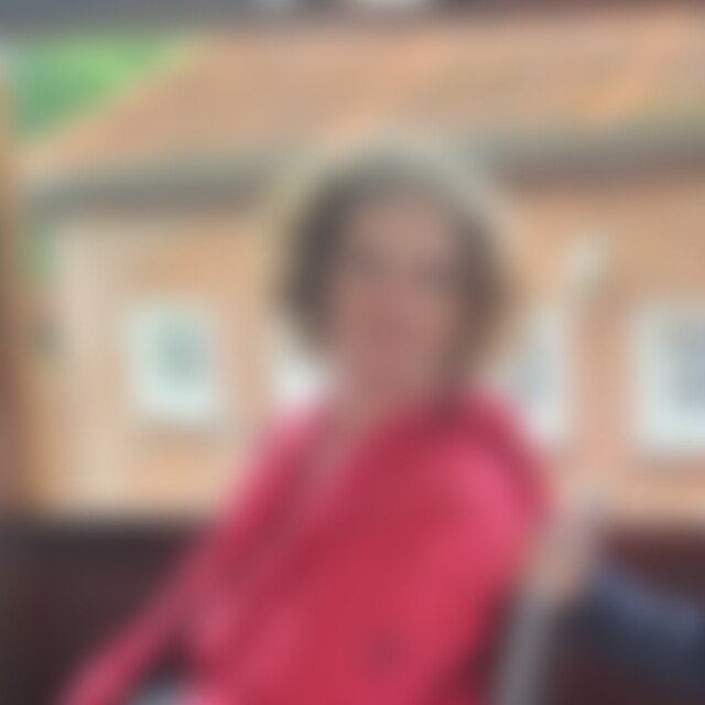 Sarah88 (37) aus Hamburg  schön wen sie aus der Nähe kommen