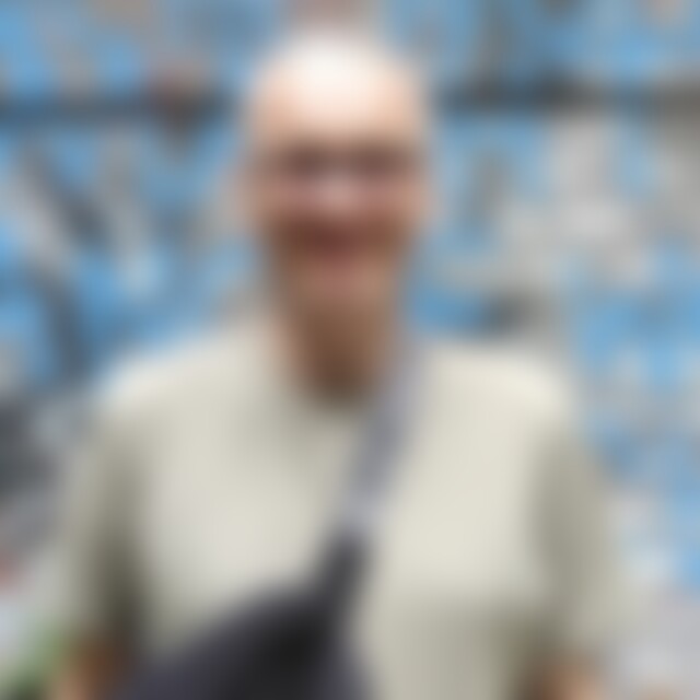 Mpejo (50) aus Hamburg