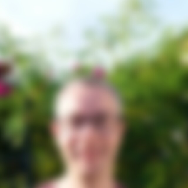 Flieder81 (44) aus Verden