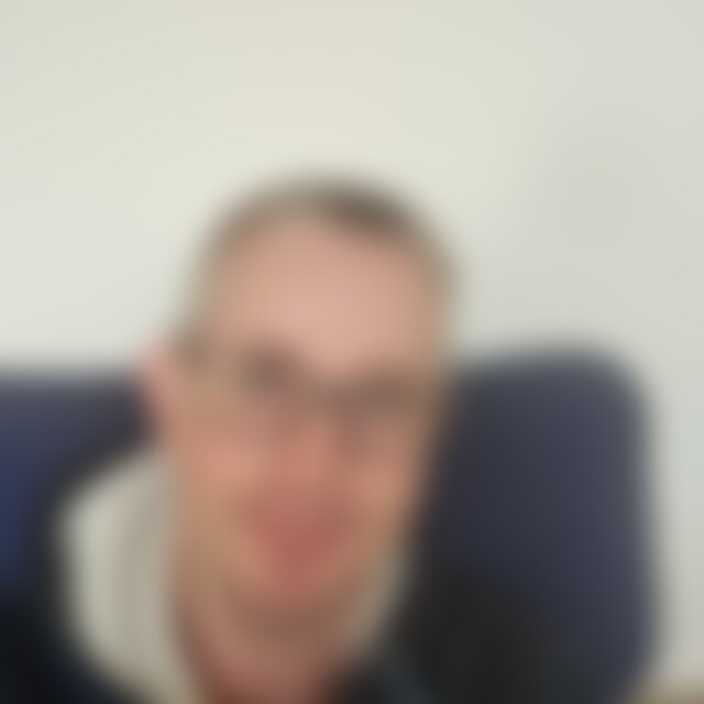 Flieder81 (44) aus Verden
