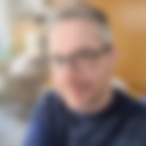 Flieder81 (44) aus Verden