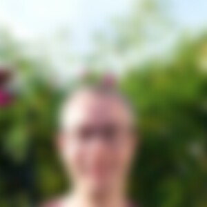 Flieder81 (44) aus Verden