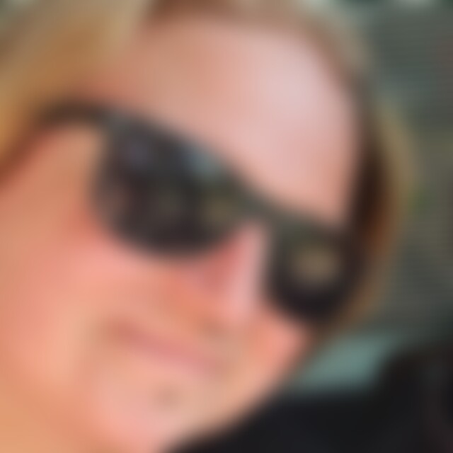 Keha (42) aus Nähe Hamburg