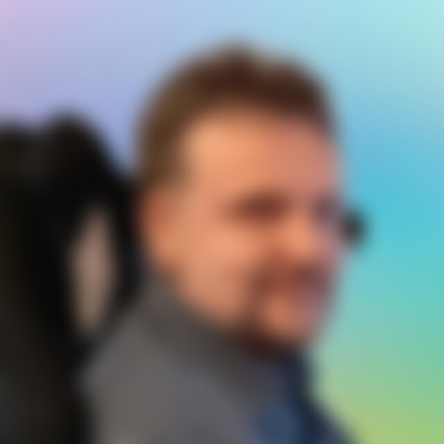 Daministrator (41) aus Leverkusen