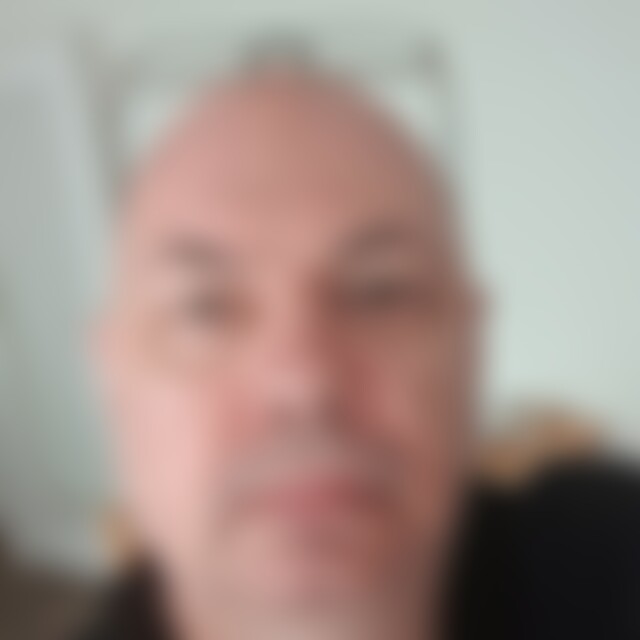 Strohhalm (60) aus Dresden