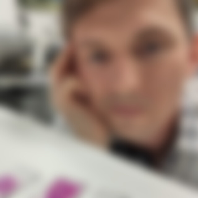 Klemenko (32) aus Frankfurt