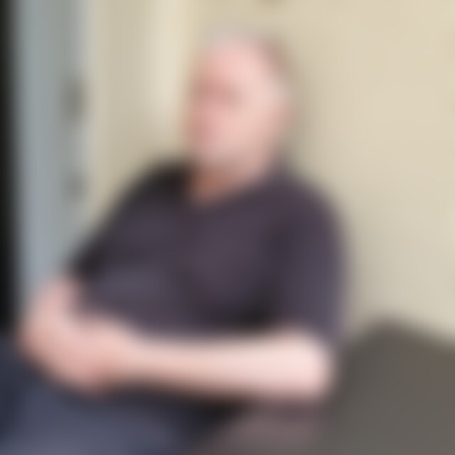 eamesottomane (70) aus Chemnitz