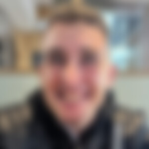 Luca99 (28) aus Jülich