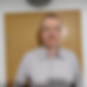 Herzenswarm (41) aus München