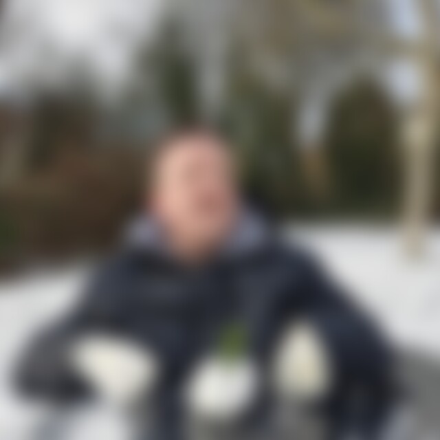 Jani32 (33) aus Wetter