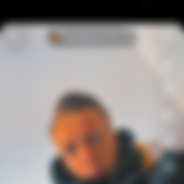 adamzasrtow (26) aus 01705