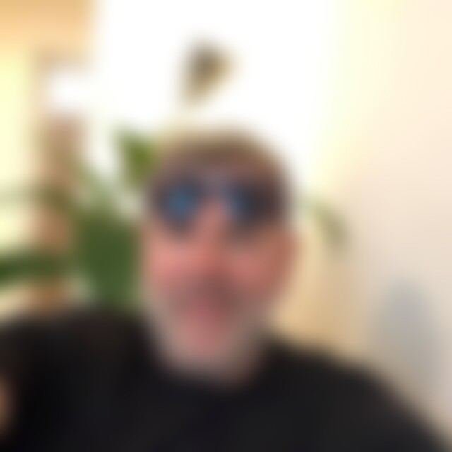 Frankhij (62) aus Essen