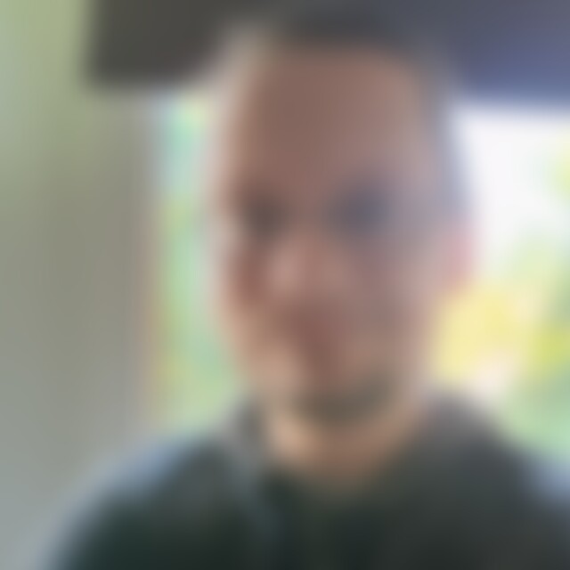 Skarin (42) aus Rostock