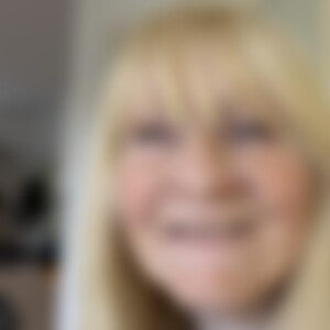 Sura (62) aus Hamburg