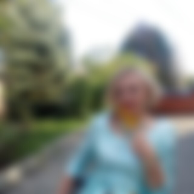 Elena82 (44) aus Regensburg