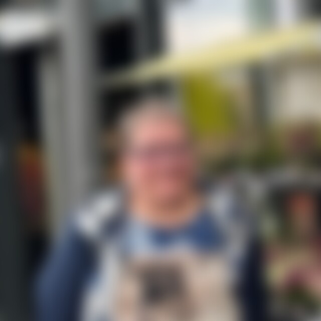 Violetta (50) aus Essen
