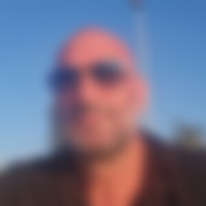 Gianni23 (49) aus Esslingen