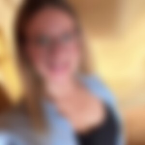 nangolie (40) aus Lüneburg