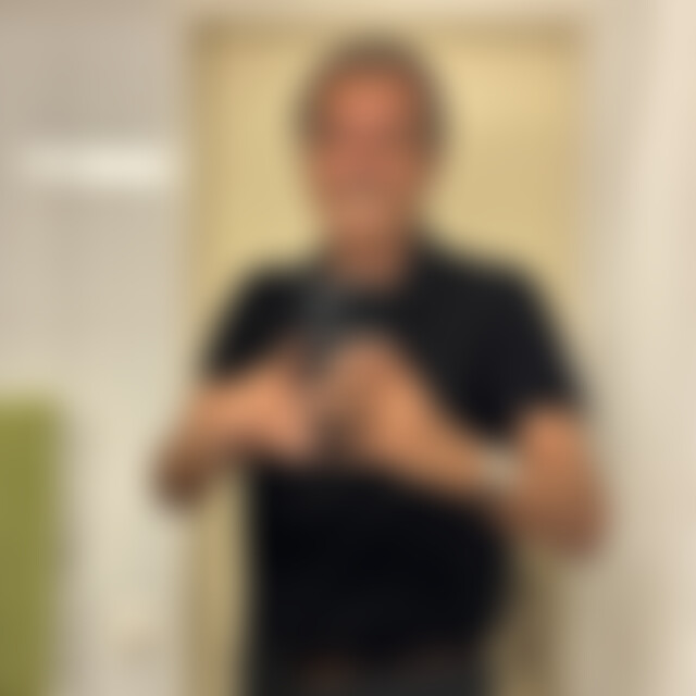 ManwithHeels (70) aus Männedorf