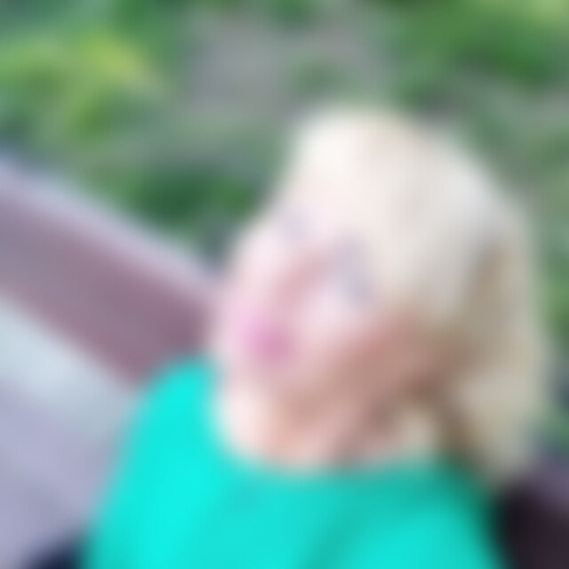 Hellil (54) aus München