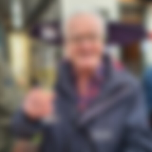 Viktor50 (75) aus Idstein