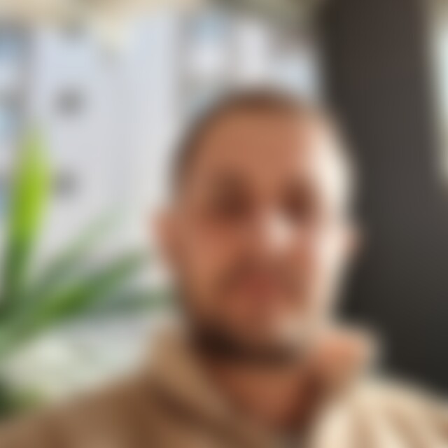 erdinc (33) aus Bergisch gladbach