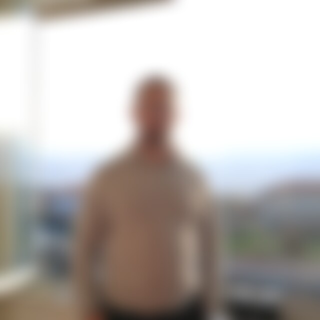 erdinc (33) aus Bergisch gladbach