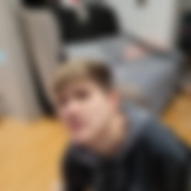 Jacky98 (27) aus München