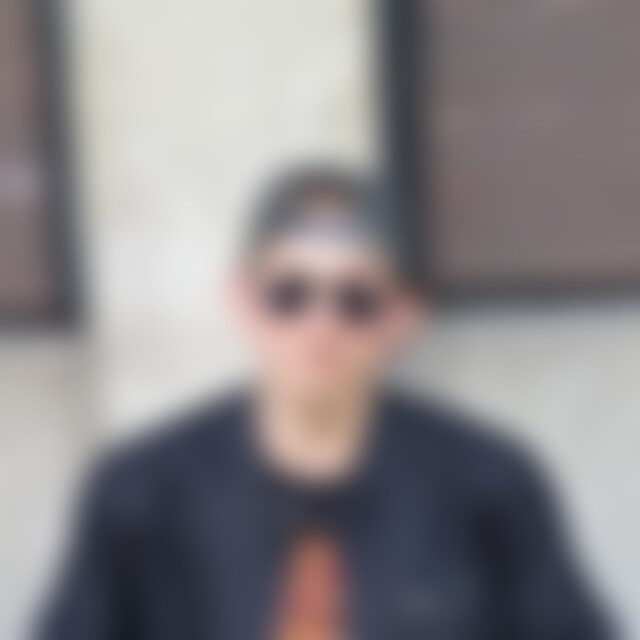 Sascha27 (27) aus Kirchheim unter Teck