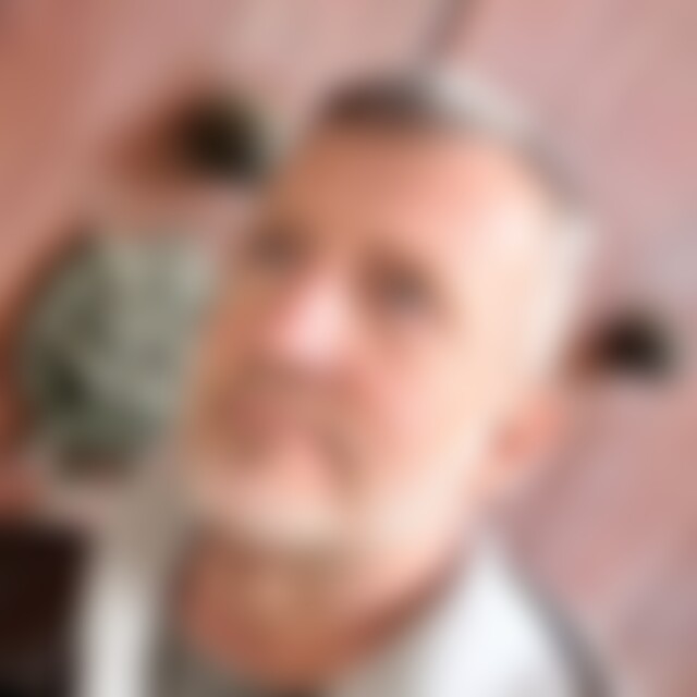 Philipp654 (60) aus Brüssow