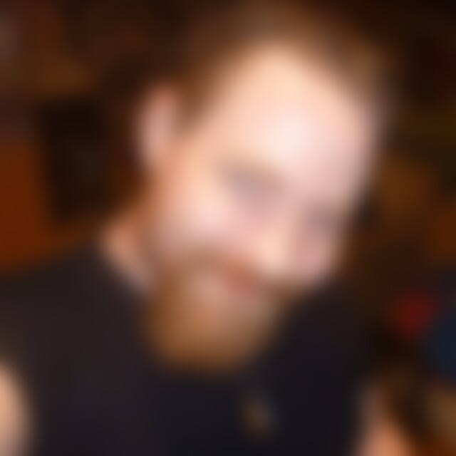 Taufell (41) aus Düsseldorf