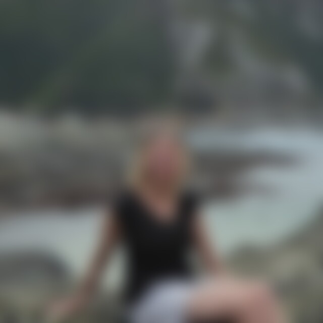 Lena90 (36) aus Hannover