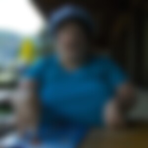 Moni1312 (49) aus Reinach