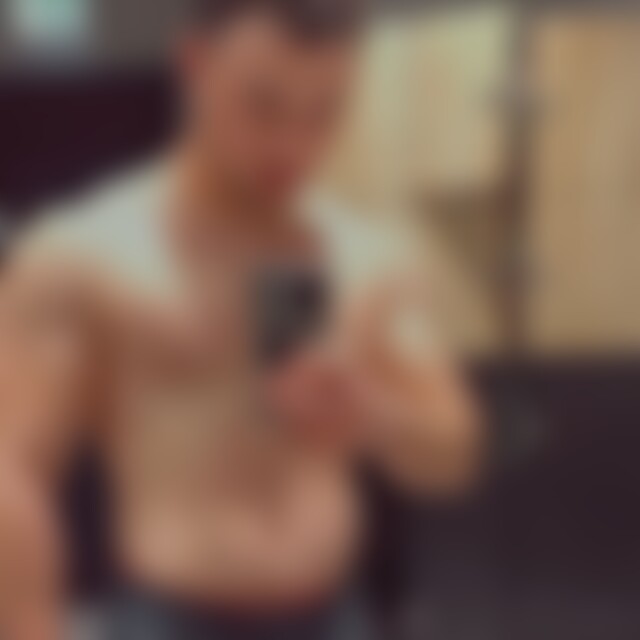 Paulis (26) aus Mönchengladbach