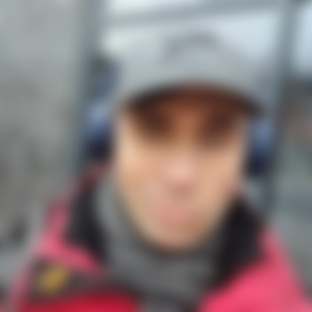 michel0987654321 (44) aus Rostock