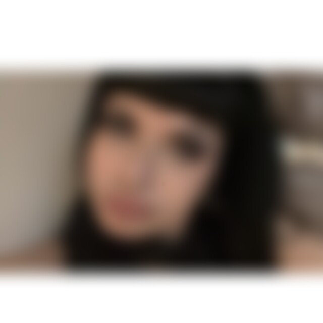 nessijra (24) aus Köln