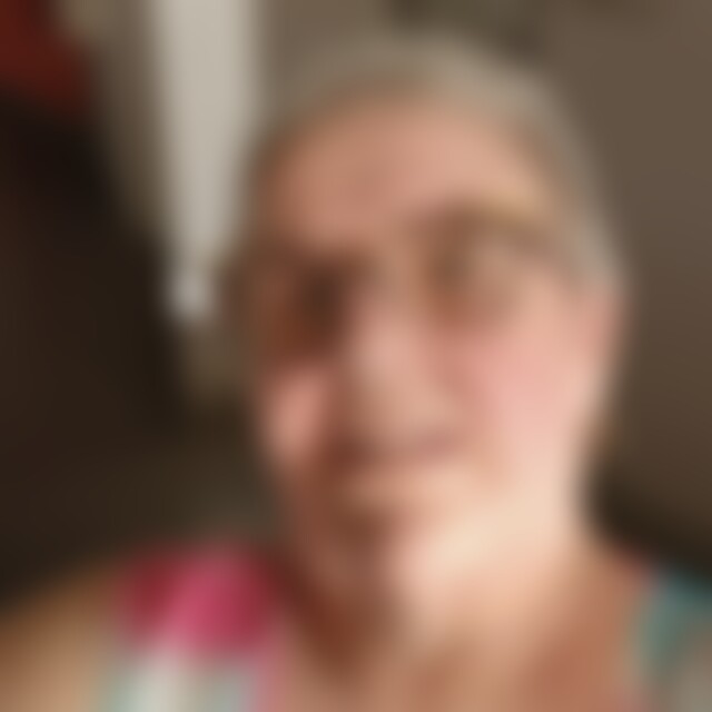 Rosanne (67) aus Aglasterhausen