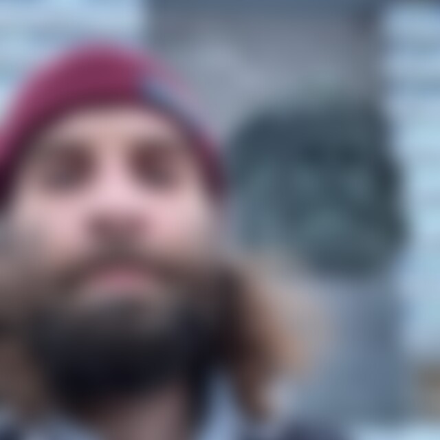 Elligator (40) aus Berlin