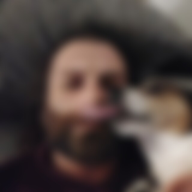 Elligator (40) aus Berlin
