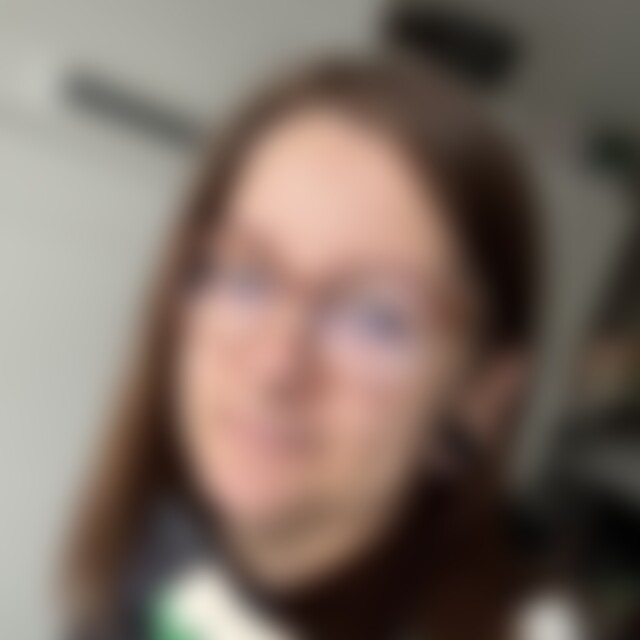 lisawearsprada (33) aus Marienberg